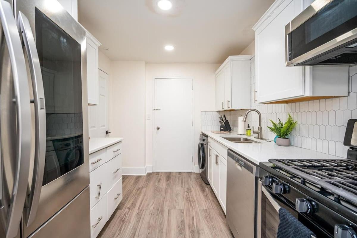 2B1B Modern Downtown Atl Condo W 1 Free Parking Lm1007 Atlanta Luaran gambar